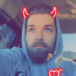 Meet your Posher, Logan